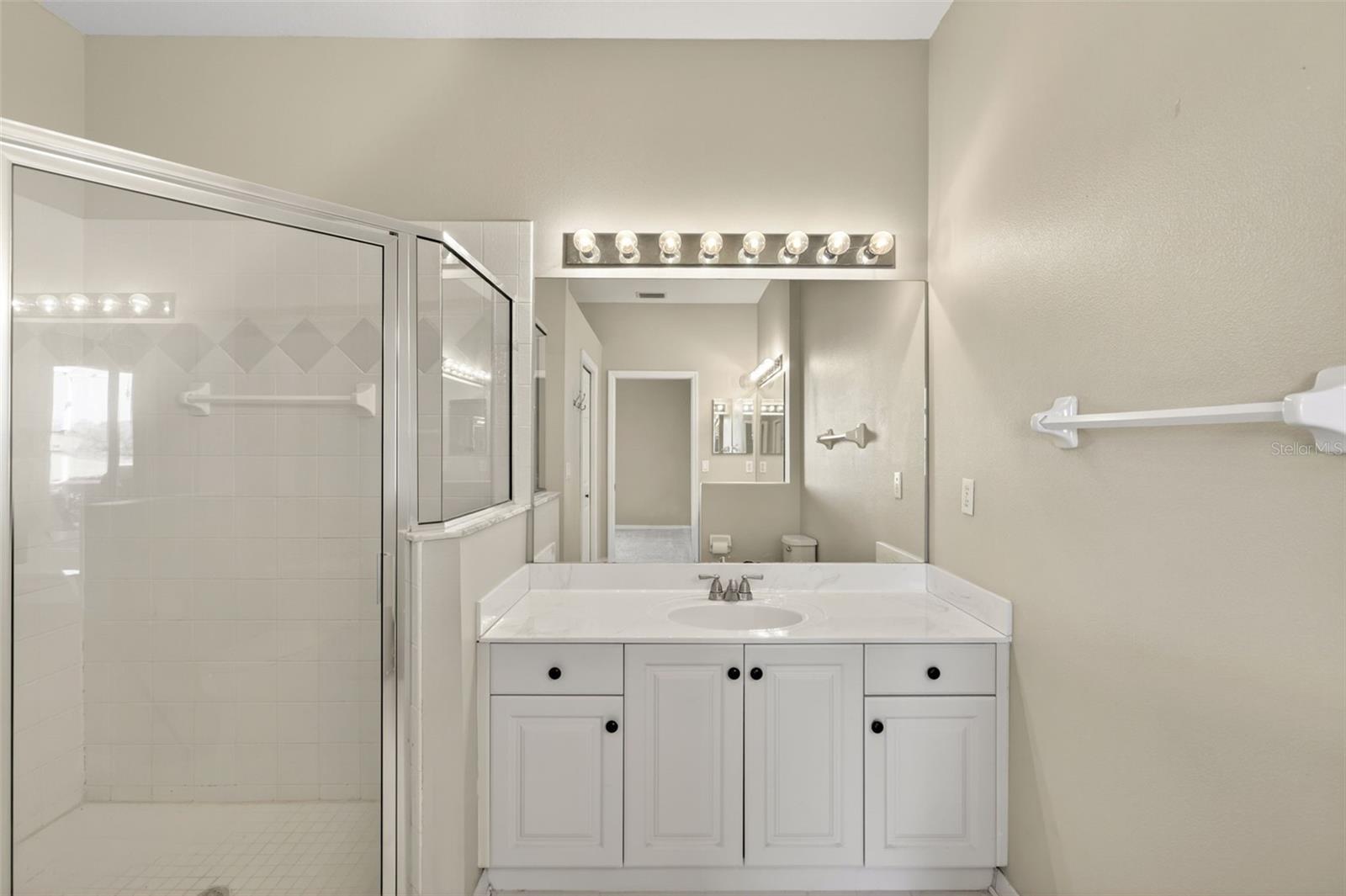 PELICAN POINTE GOLF & COUNTRY CLUB - Residential