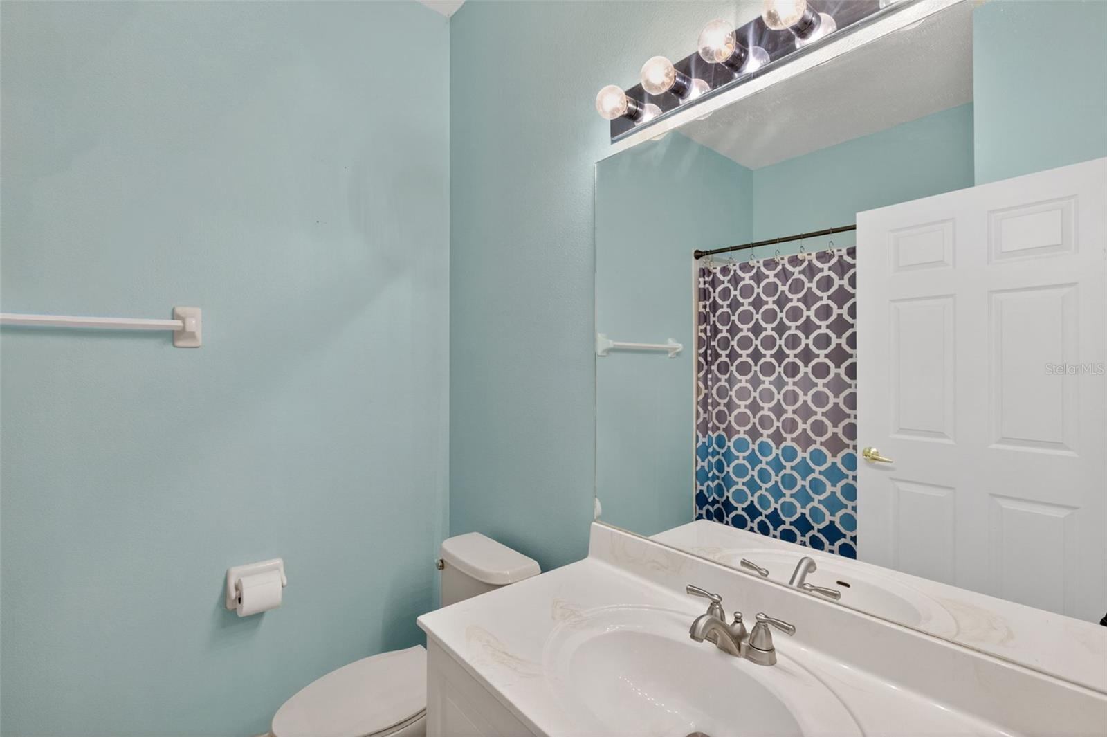 PELICAN POINTE GOLF & COUNTRY CLUB - Residential