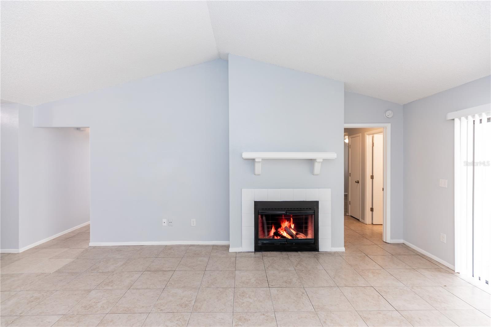 512 HOLBROOK CIRCLE