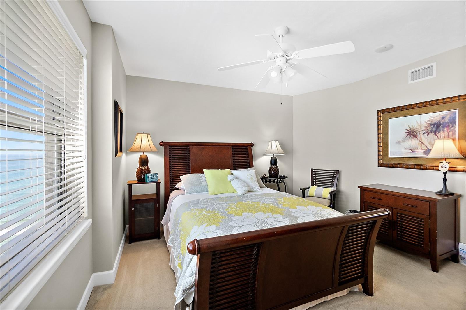 DIMUCCI TWIN TOWERS N & S - Residential
