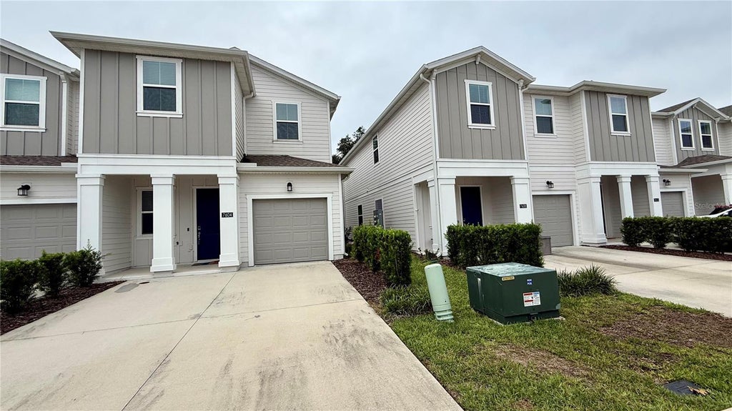 Photo of 7604 Stone Creek Trail, Kissimmee, FL 34747 (MLS # S5158310)
