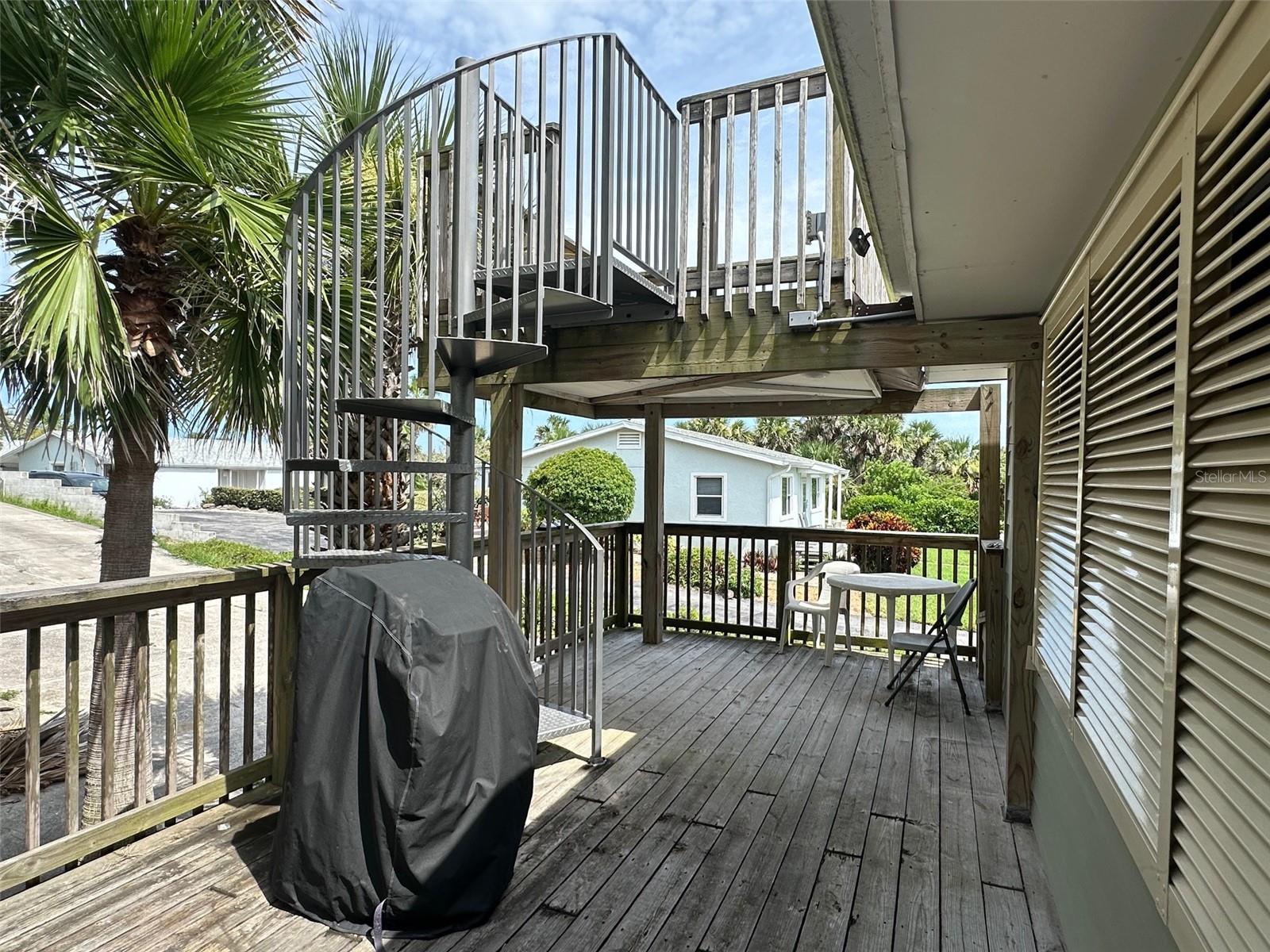 COLIN PARK - Residential Lease