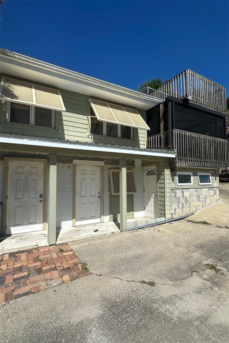 COLIN PARK - Residential Lease