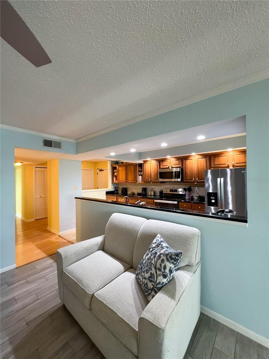 FEATHER POINTE I CONDO - Residential