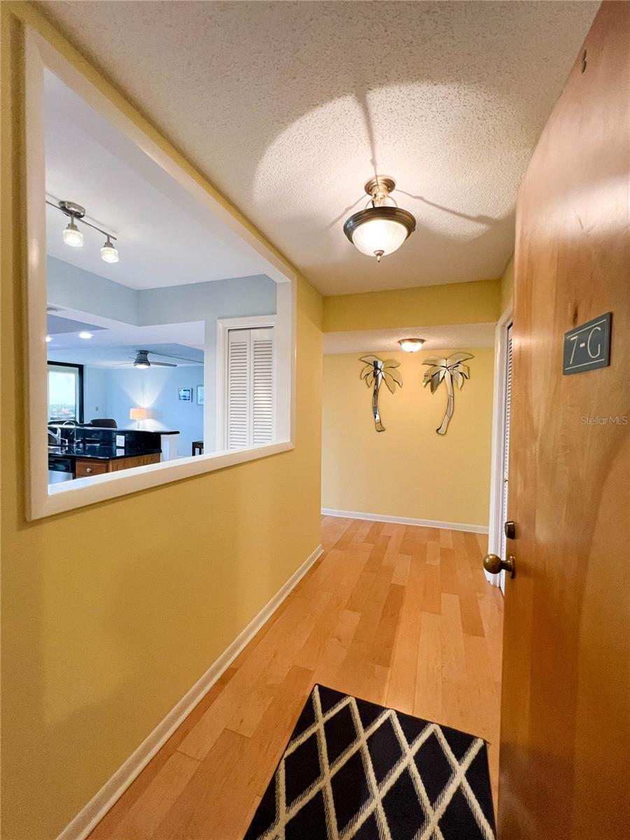 FEATHER POINTE I CONDO - Residential