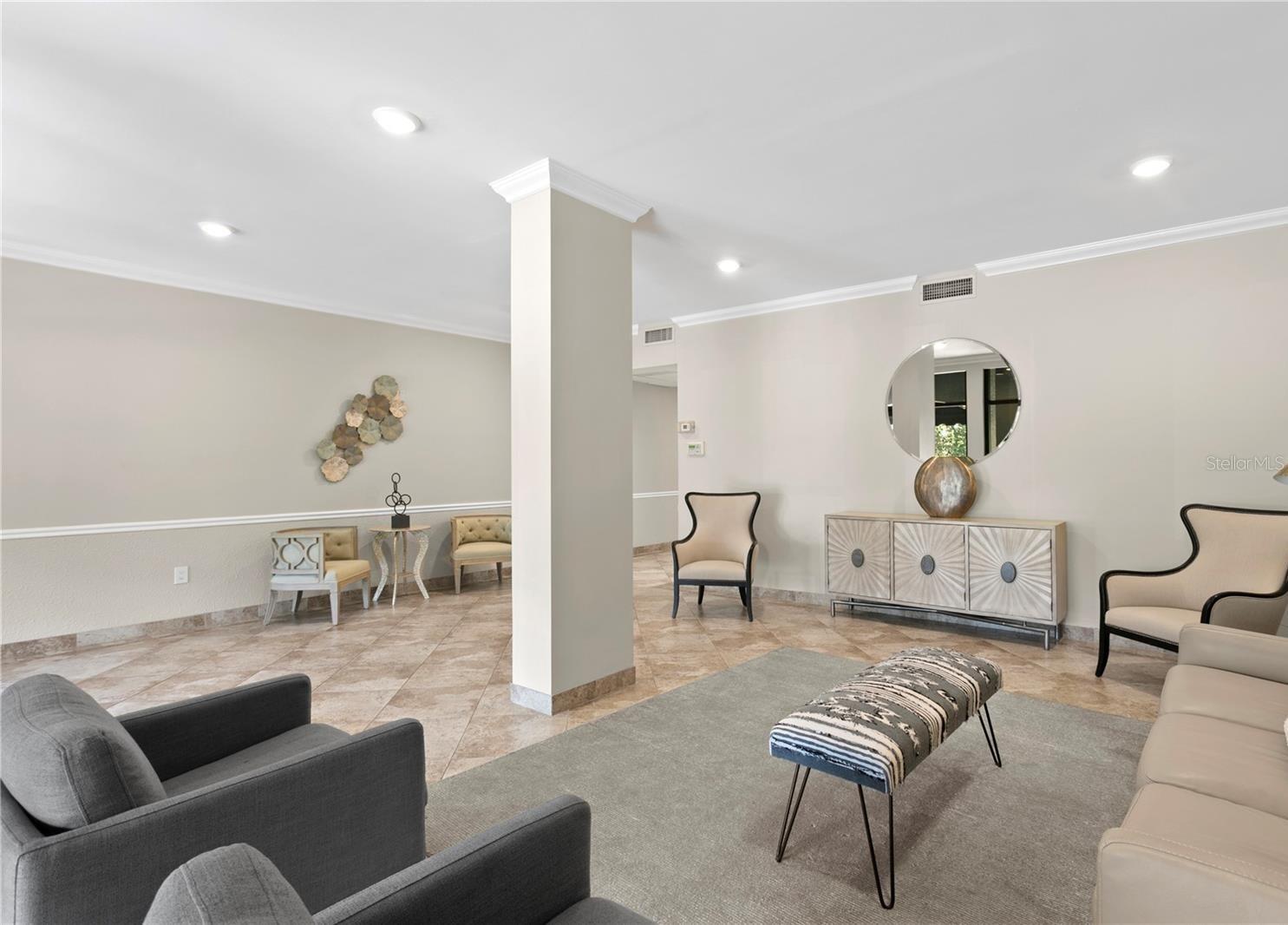 FEATHER POINTE I CONDO - Residential