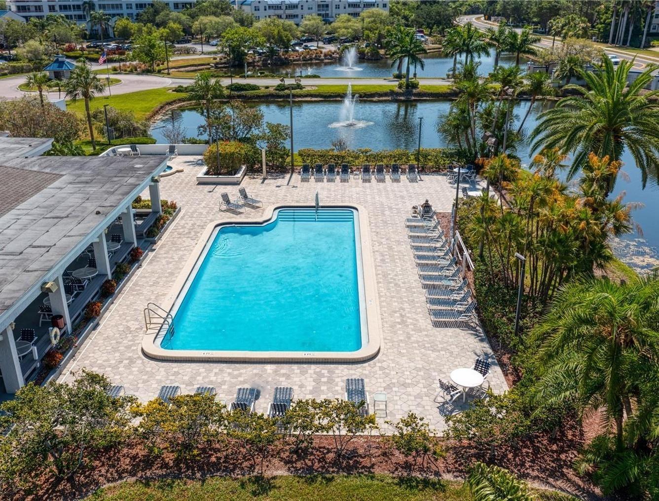 FEATHER POINTE I CONDO - Residential