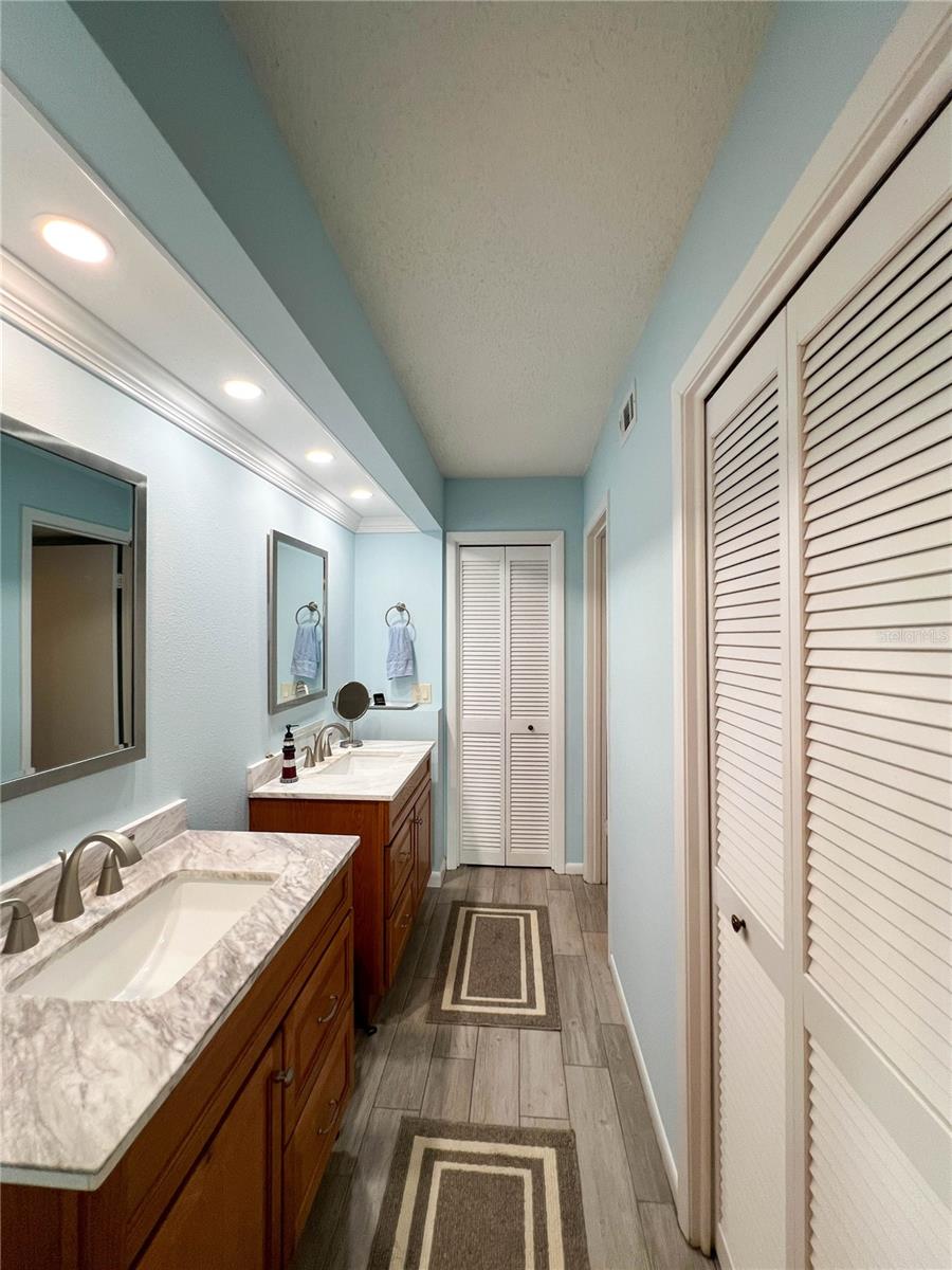 FEATHER POINTE I CONDO - Residential