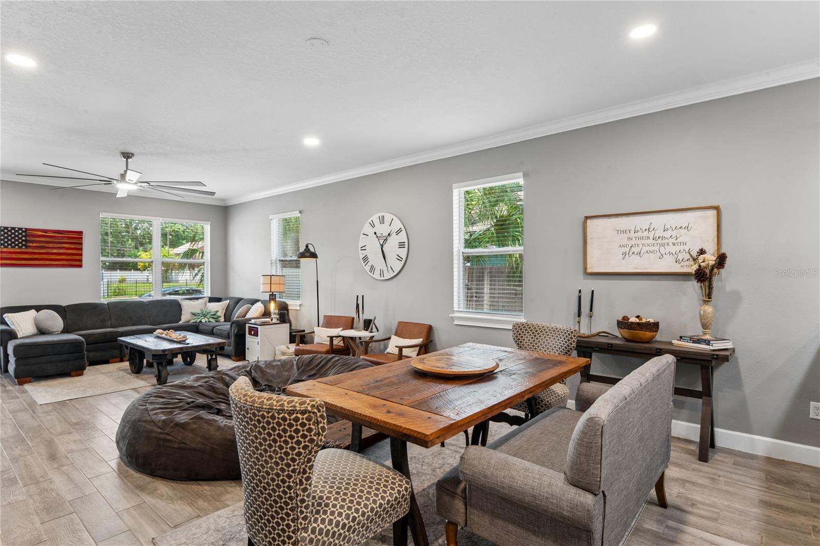 LAKE VISTA - Residential