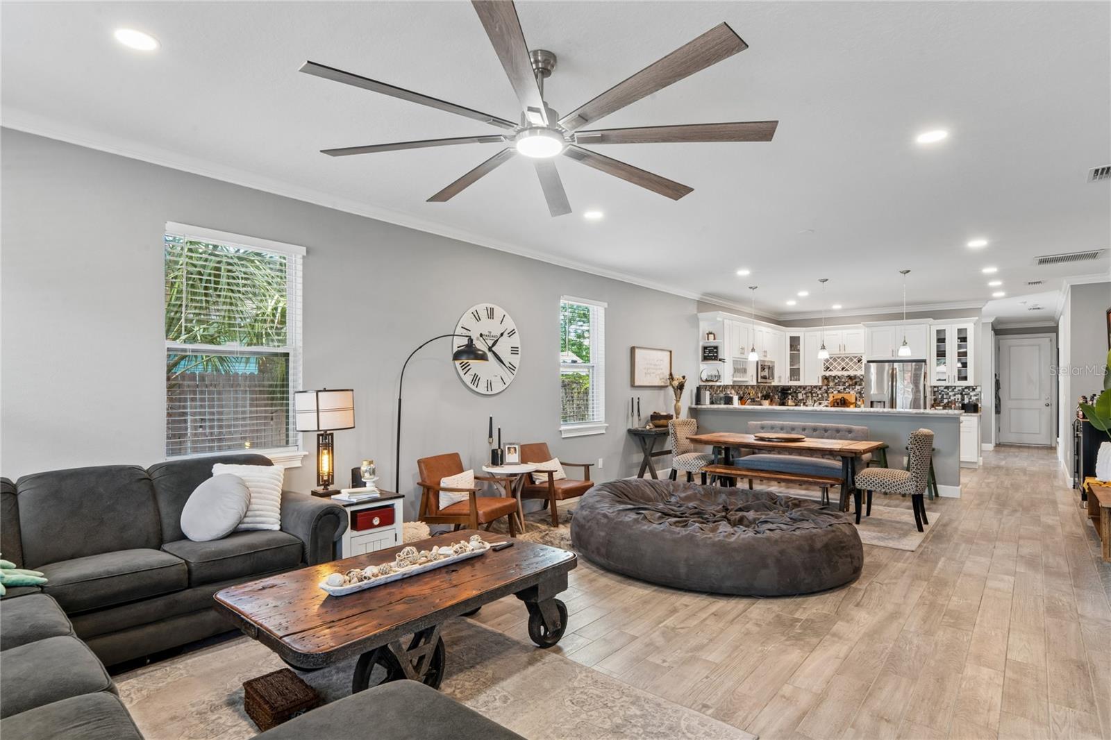 LAKE VISTA - Residential