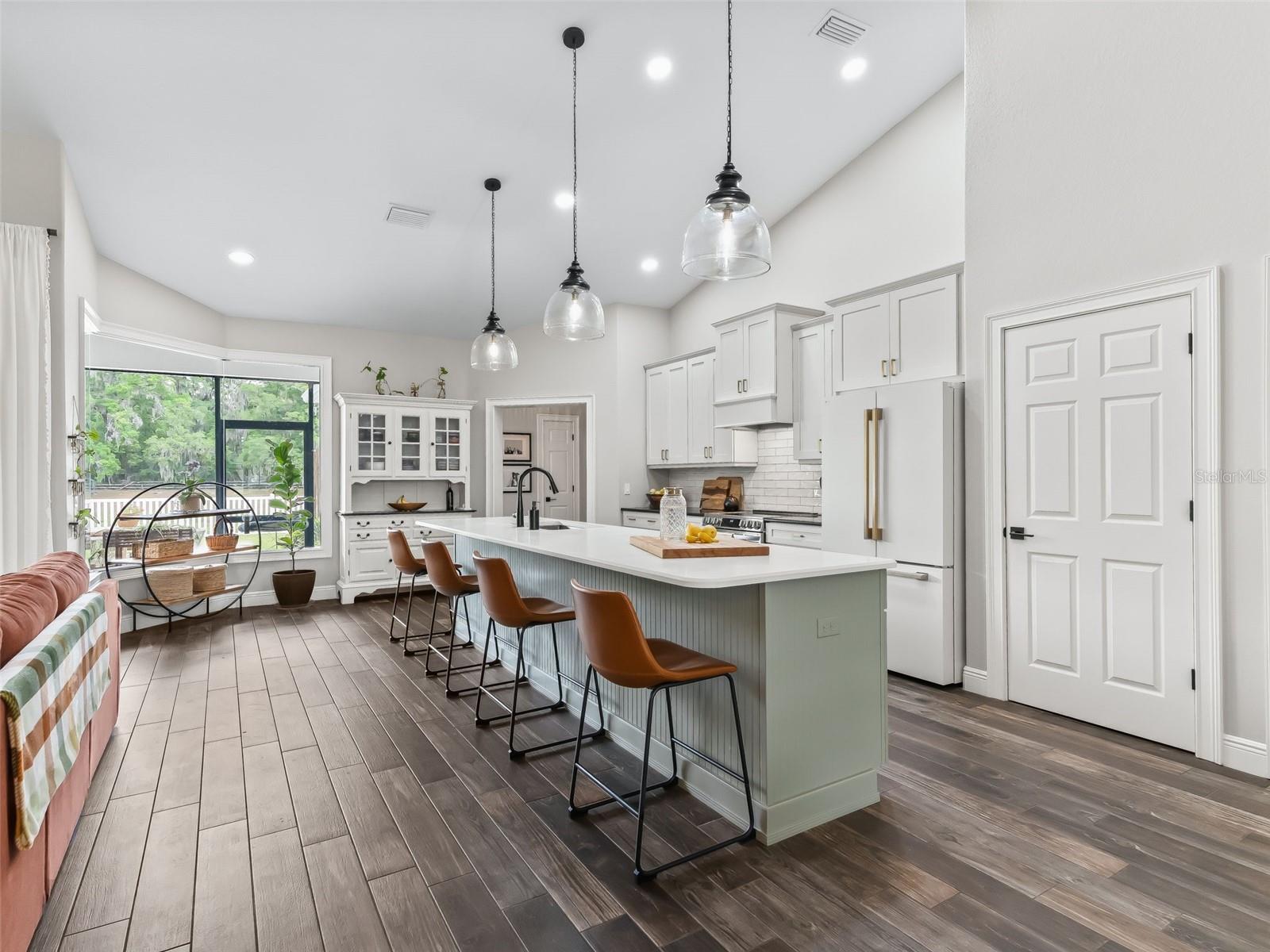 SUMMERSET ESTATE - Residential