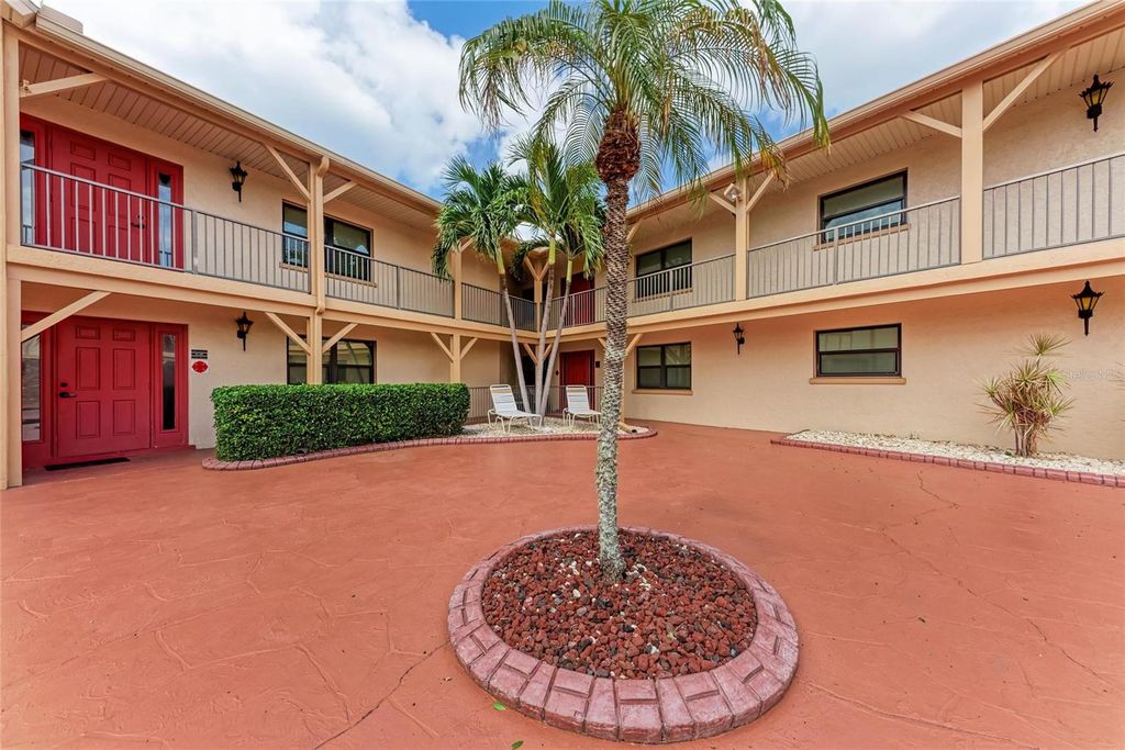 Photo of 720 Apalachicola Road #104, Venice, FL 34285 (MLS # A4666963)