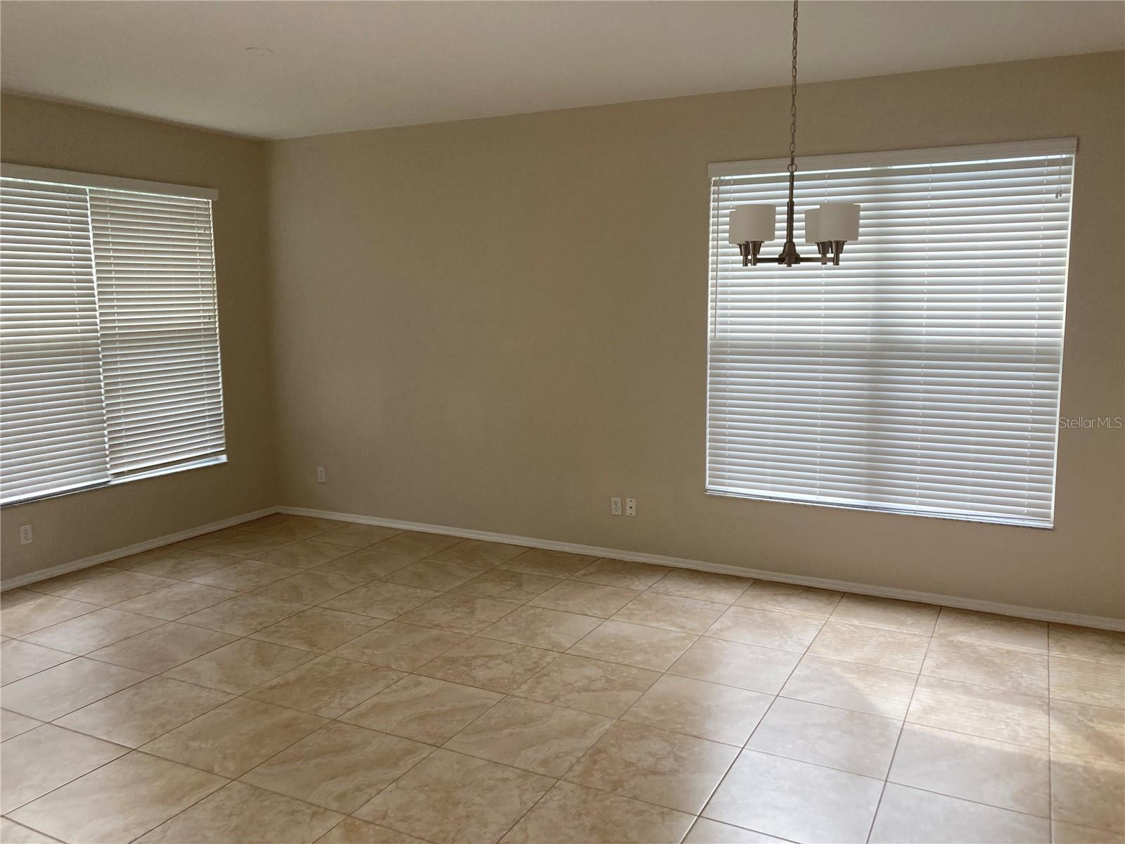 EAGLES WATCH PH 1 - Residential Lease