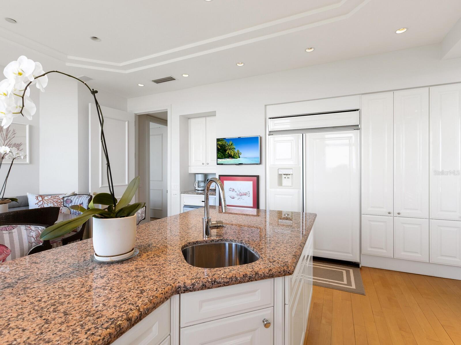 WATER CLUB I/LONGBOAT KEY - Residential