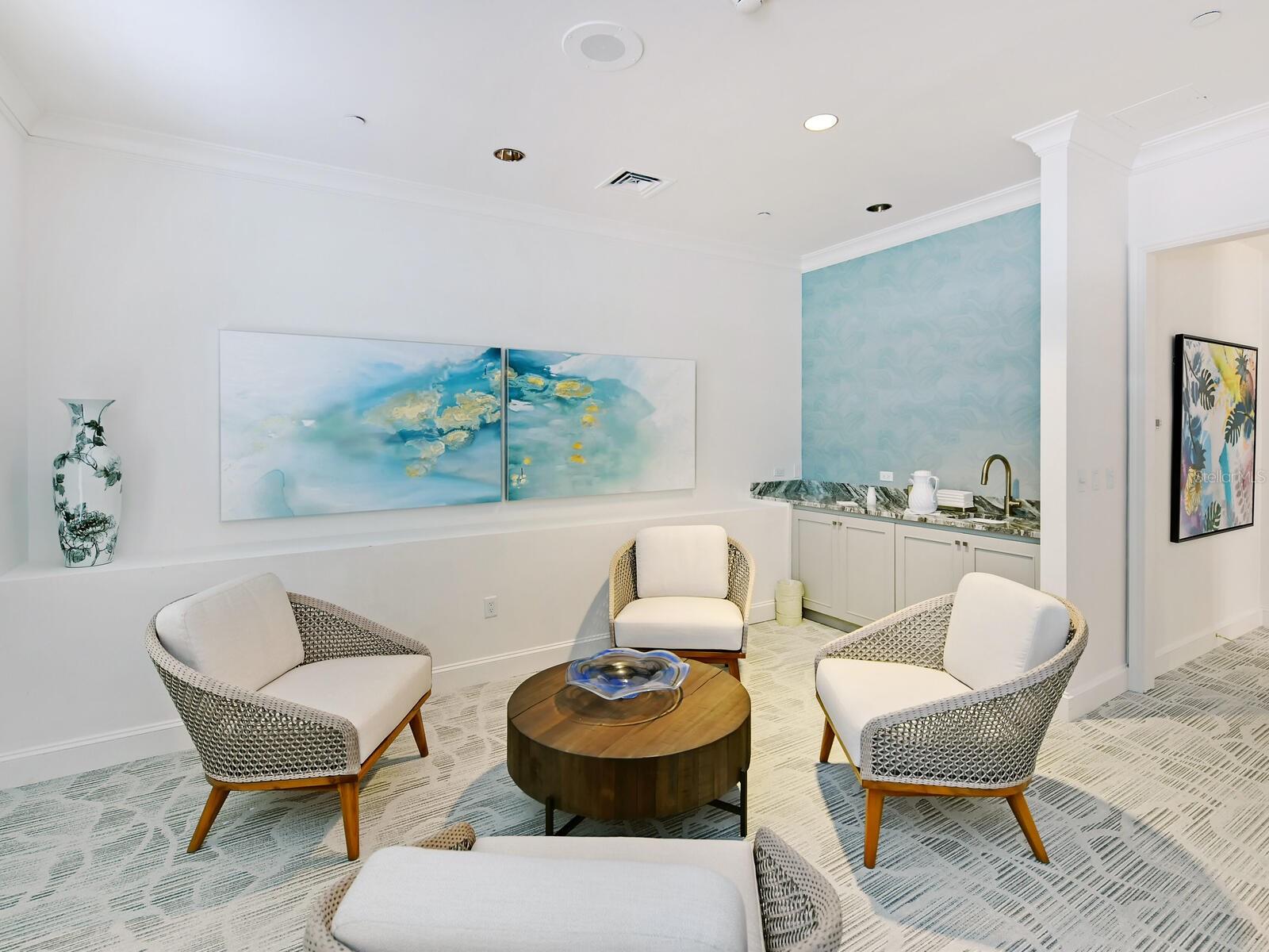 WATER CLUB I/LONGBOAT KEY - Residential