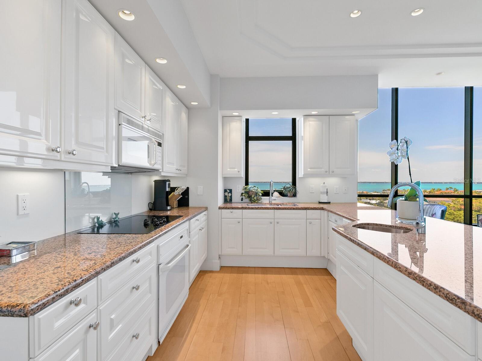 WATER CLUB I/LONGBOAT KEY - Residential