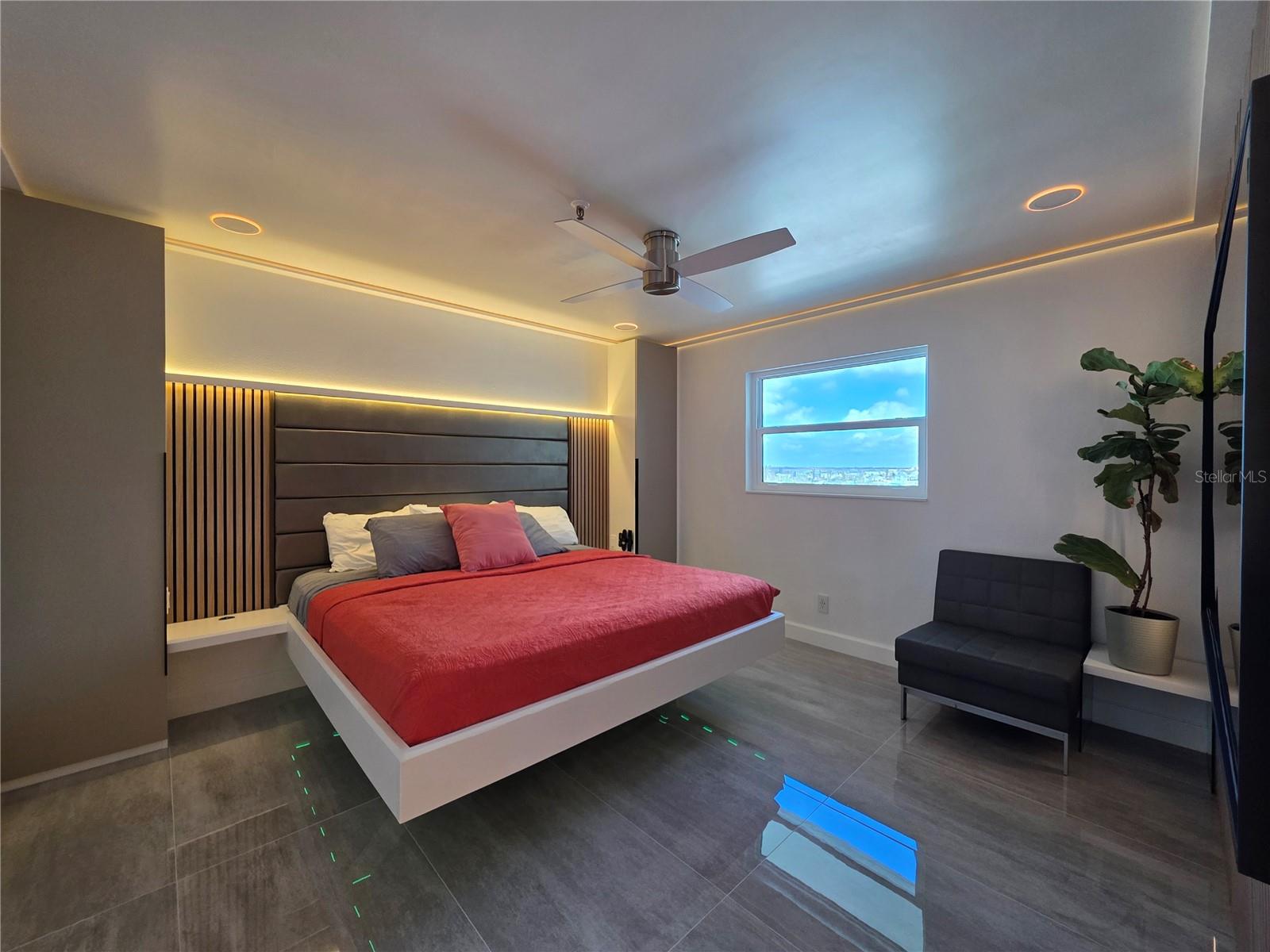 SEA BREEZE OF MADEIRA CONDO - Residential