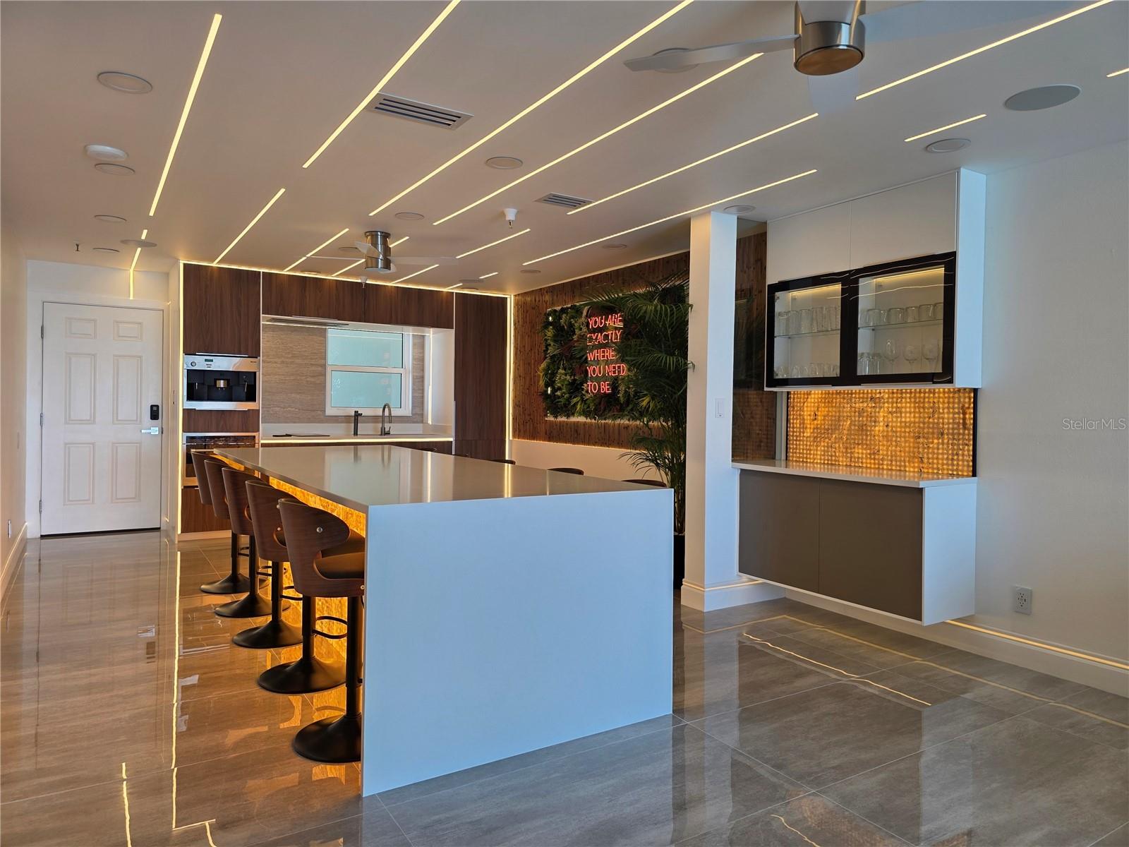 SEA BREEZE OF MADEIRA CONDO - Residential