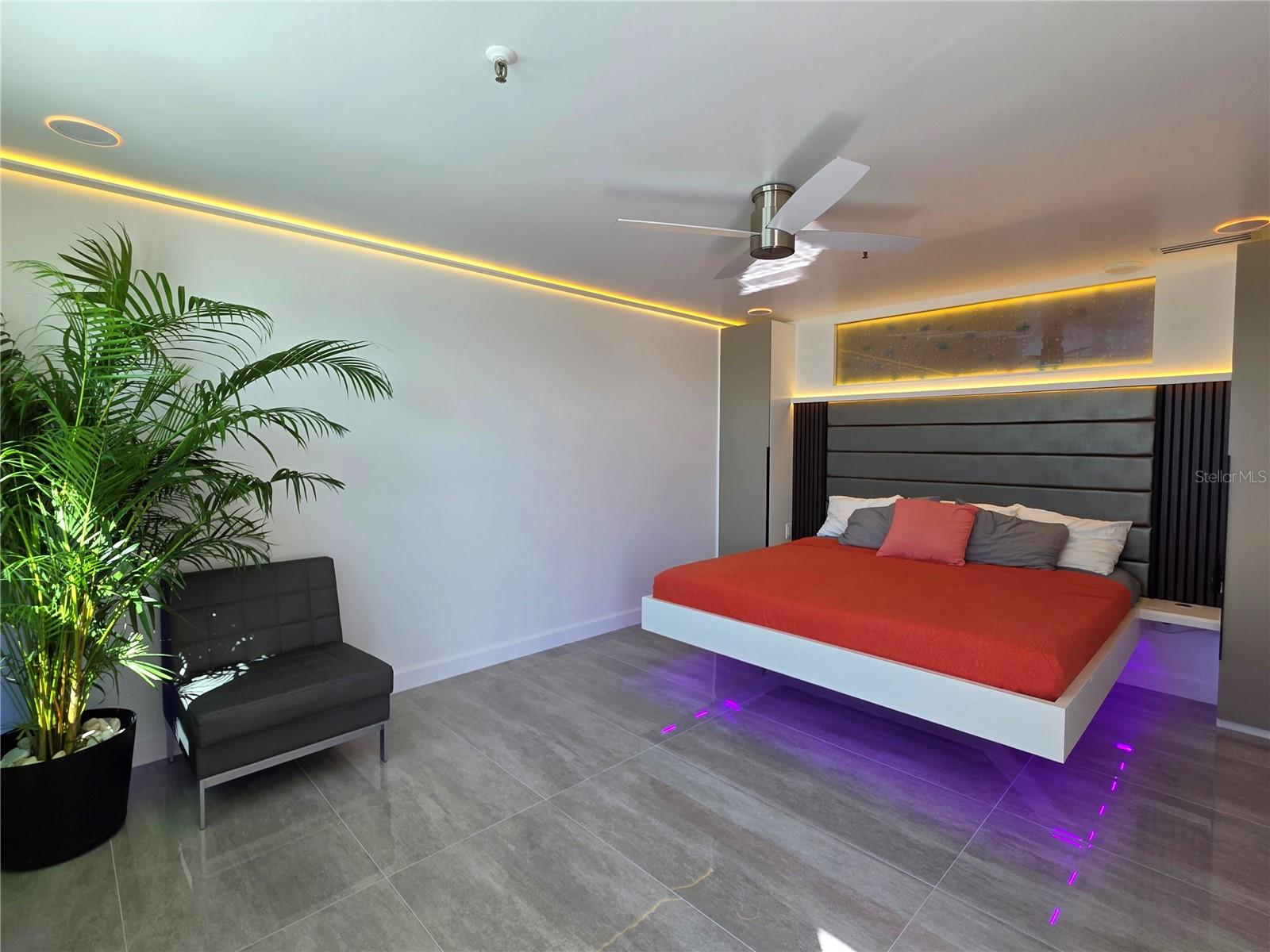 SEA BREEZE OF MADEIRA CONDO - Residential