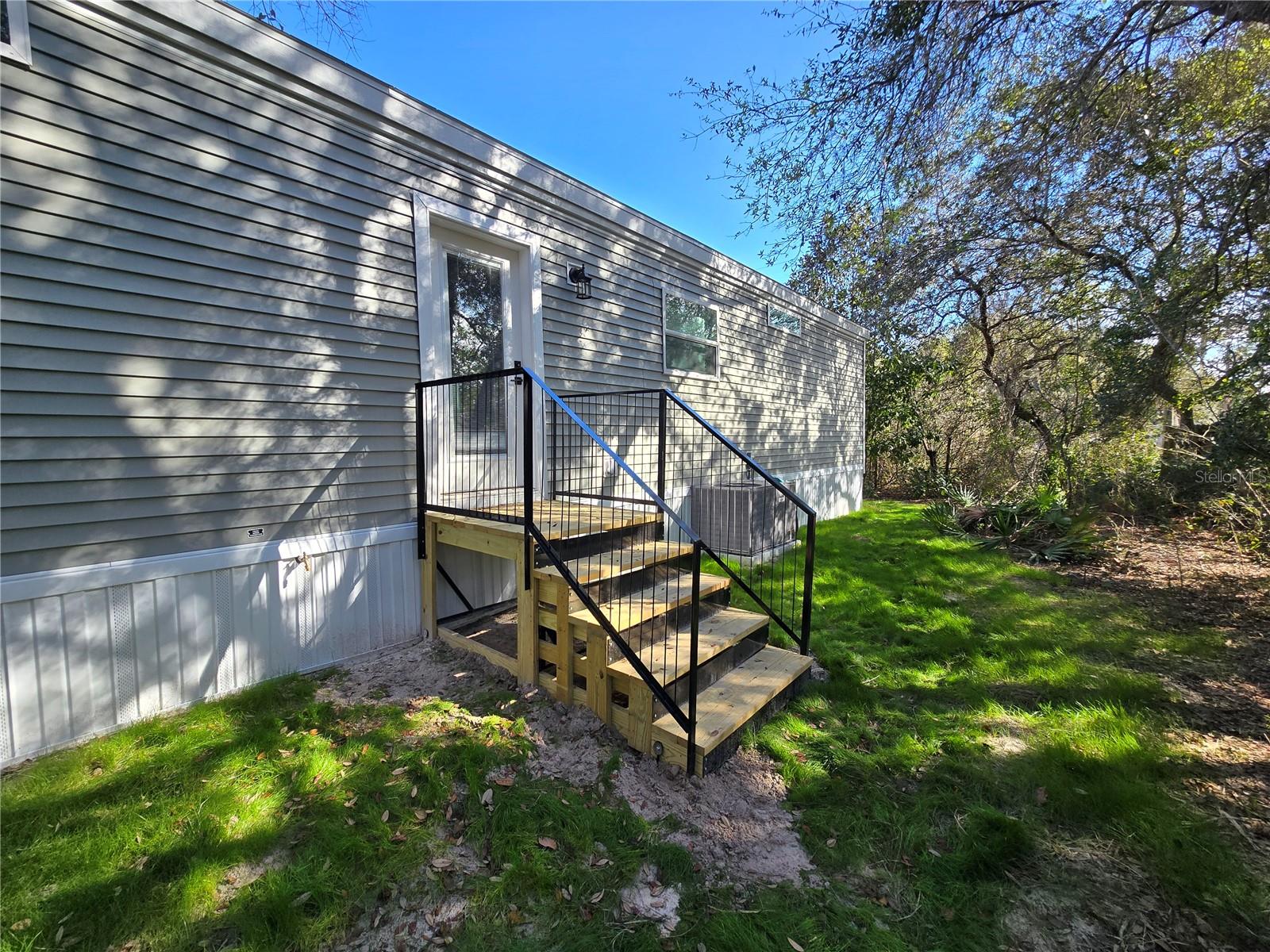 CHAIN O LAKES - Residential