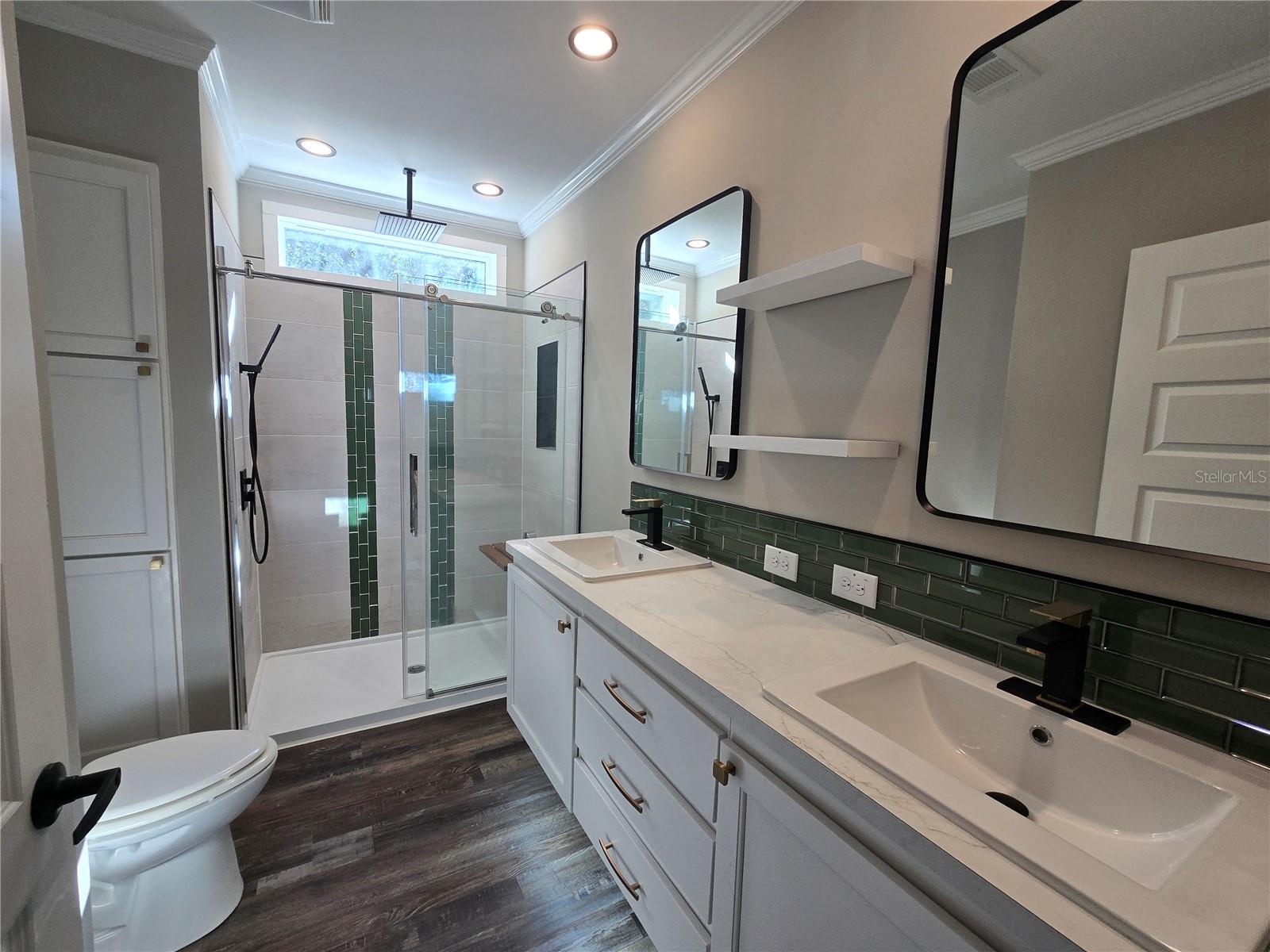 CHAIN O LAKES - Residential