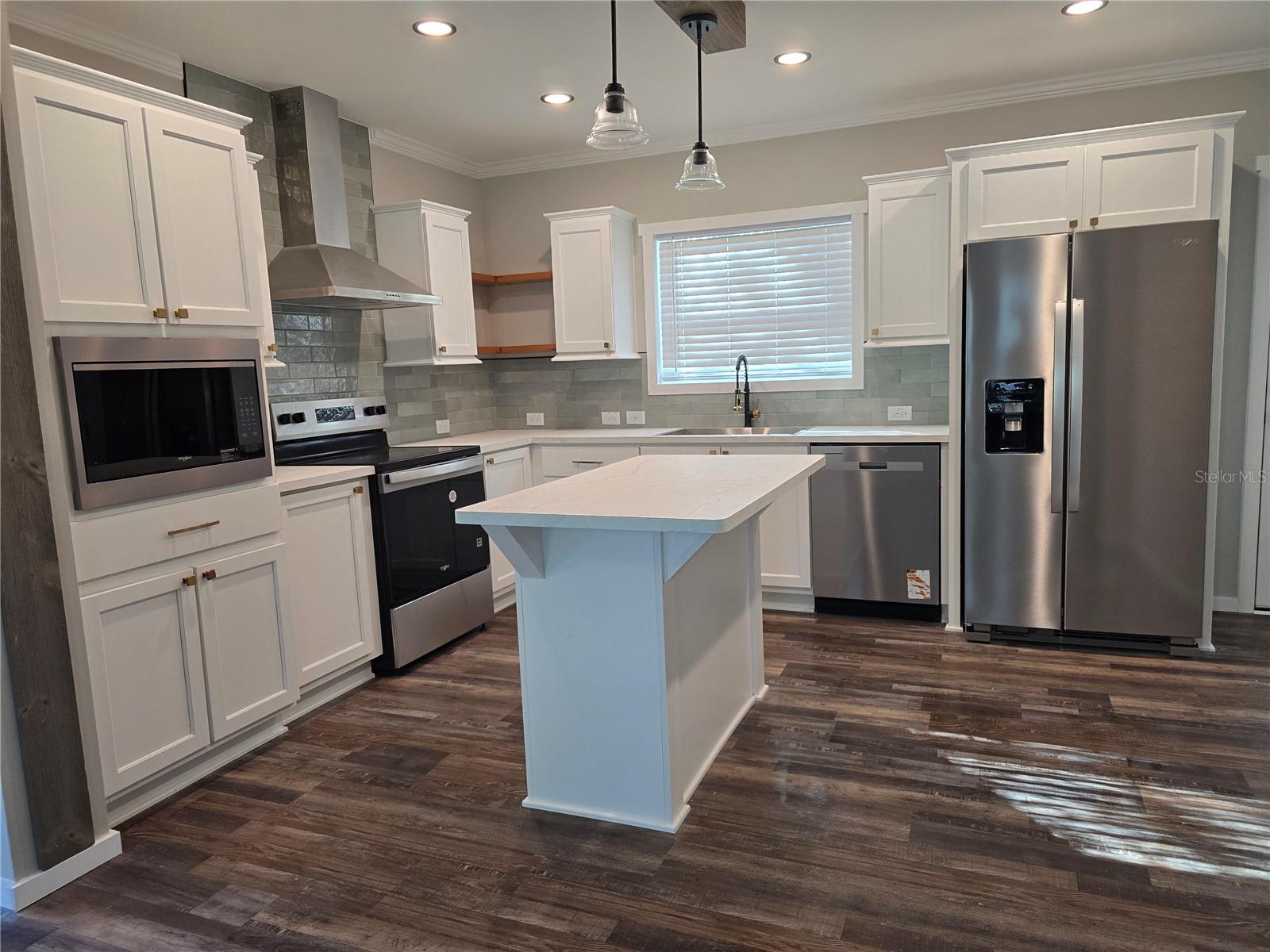 CHAIN O LAKES - Residential