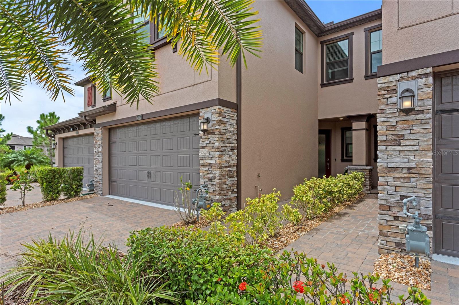 4887 ISOLA COURT