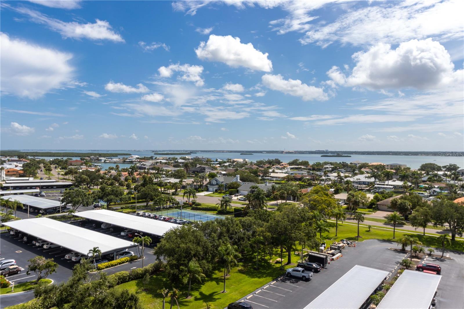 ISLAND WALK CONDO - Residential