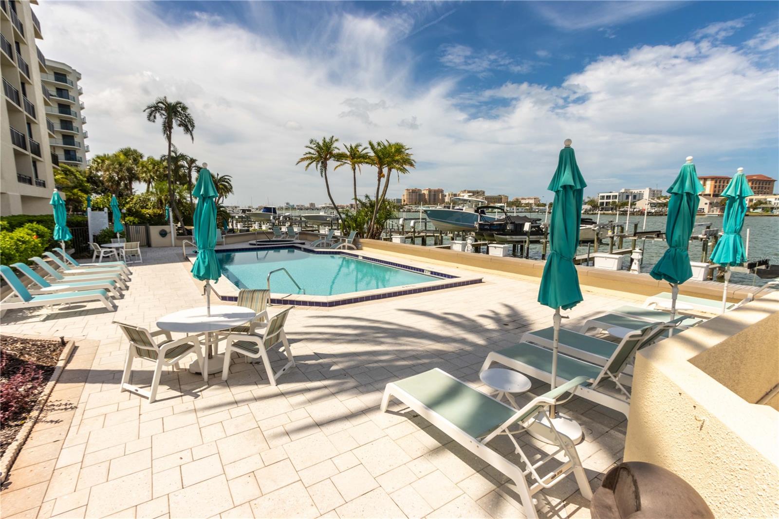 ISLAND WALK CONDO - Residential