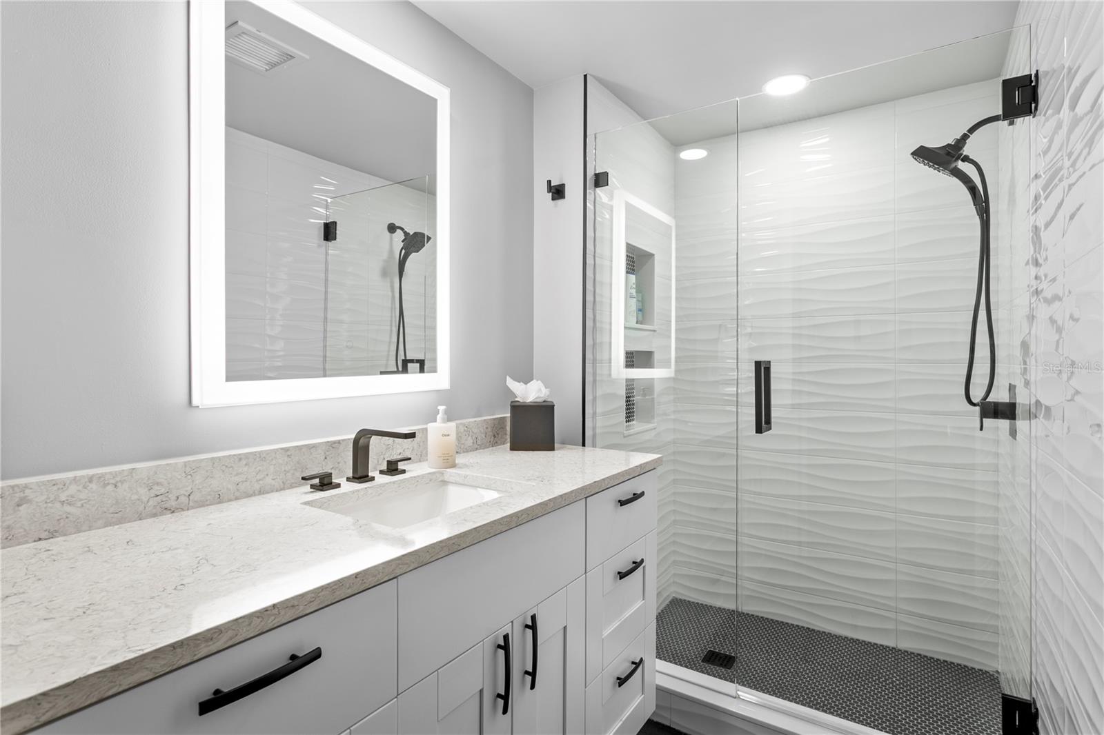 THE MERIDIAN - Residential