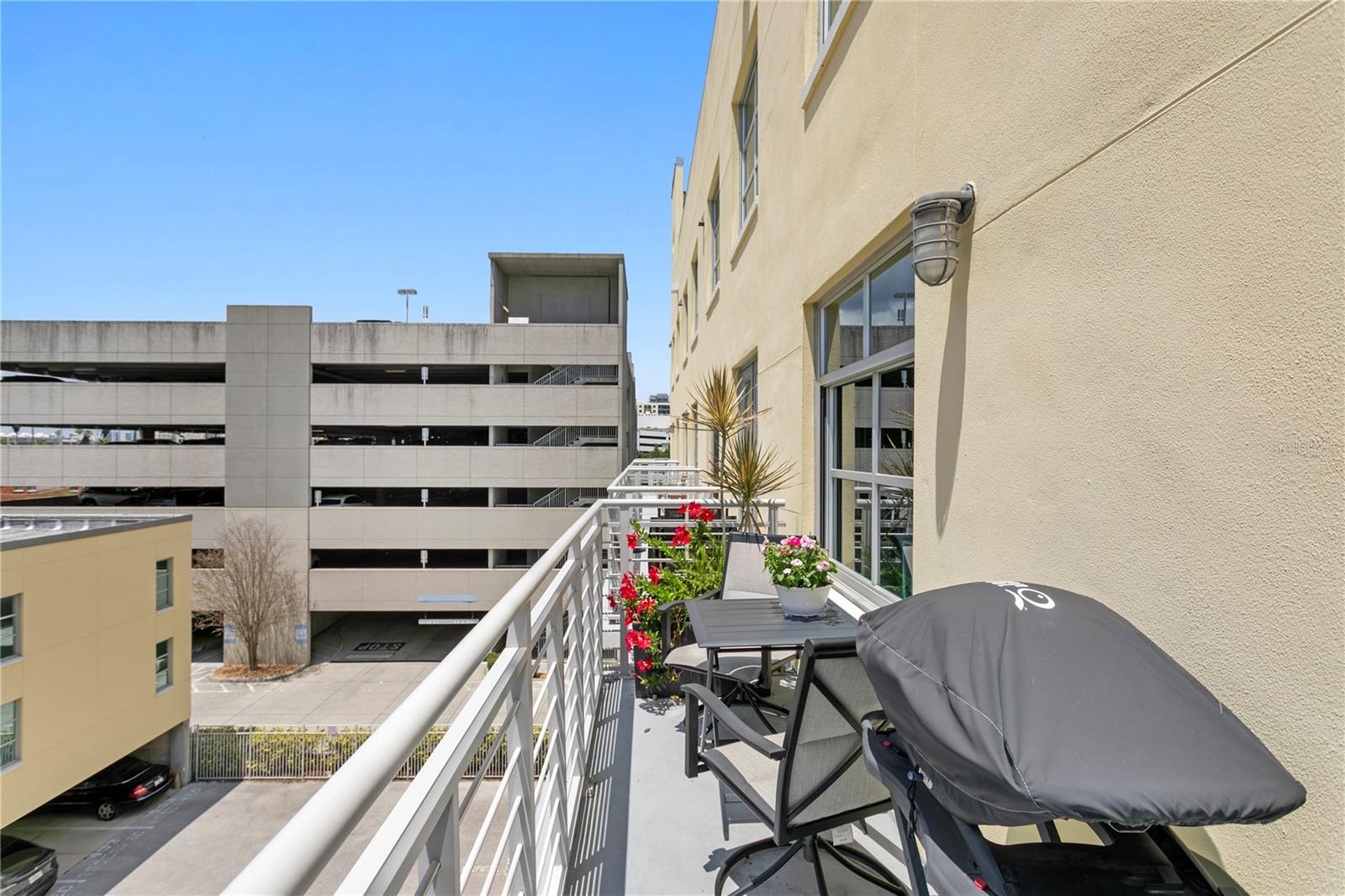 THE MERIDIAN - Residential
