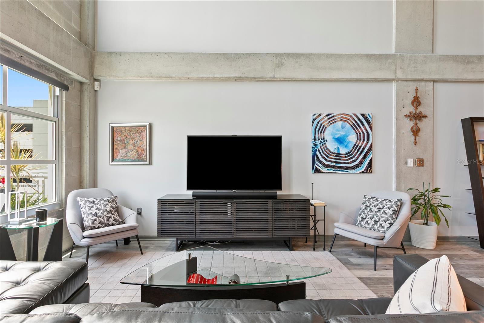 THE MERIDIAN - Residential