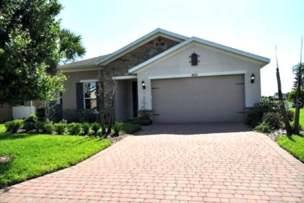 Photo of 652 Via Corso Court, Kissimmee, FL 34759 (MLS # S5148704)