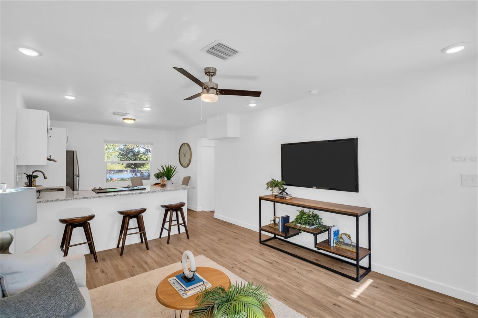 DANIEL LAKE SUB - Residential