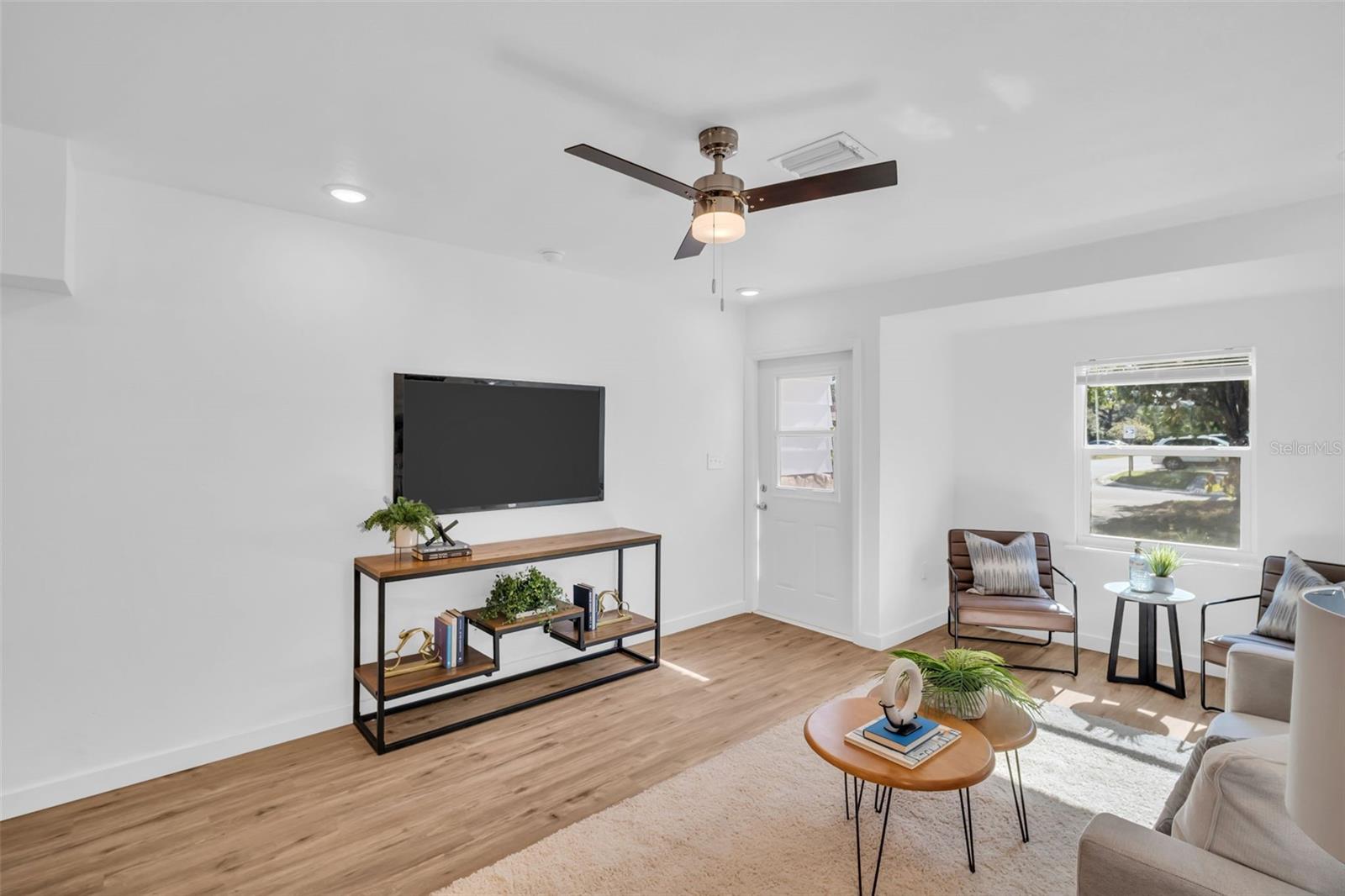 DANIEL LAKE SUB - Residential