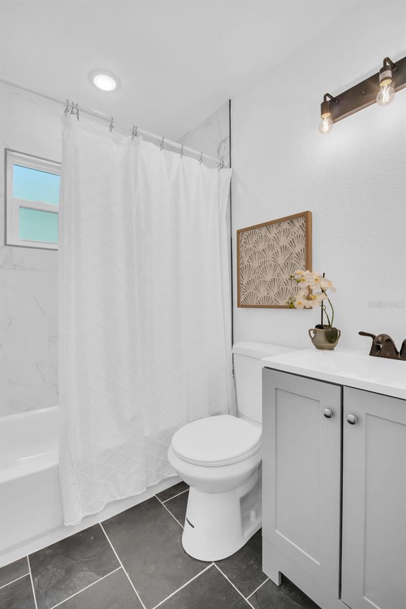 DANIEL LAKE SUB - Residential