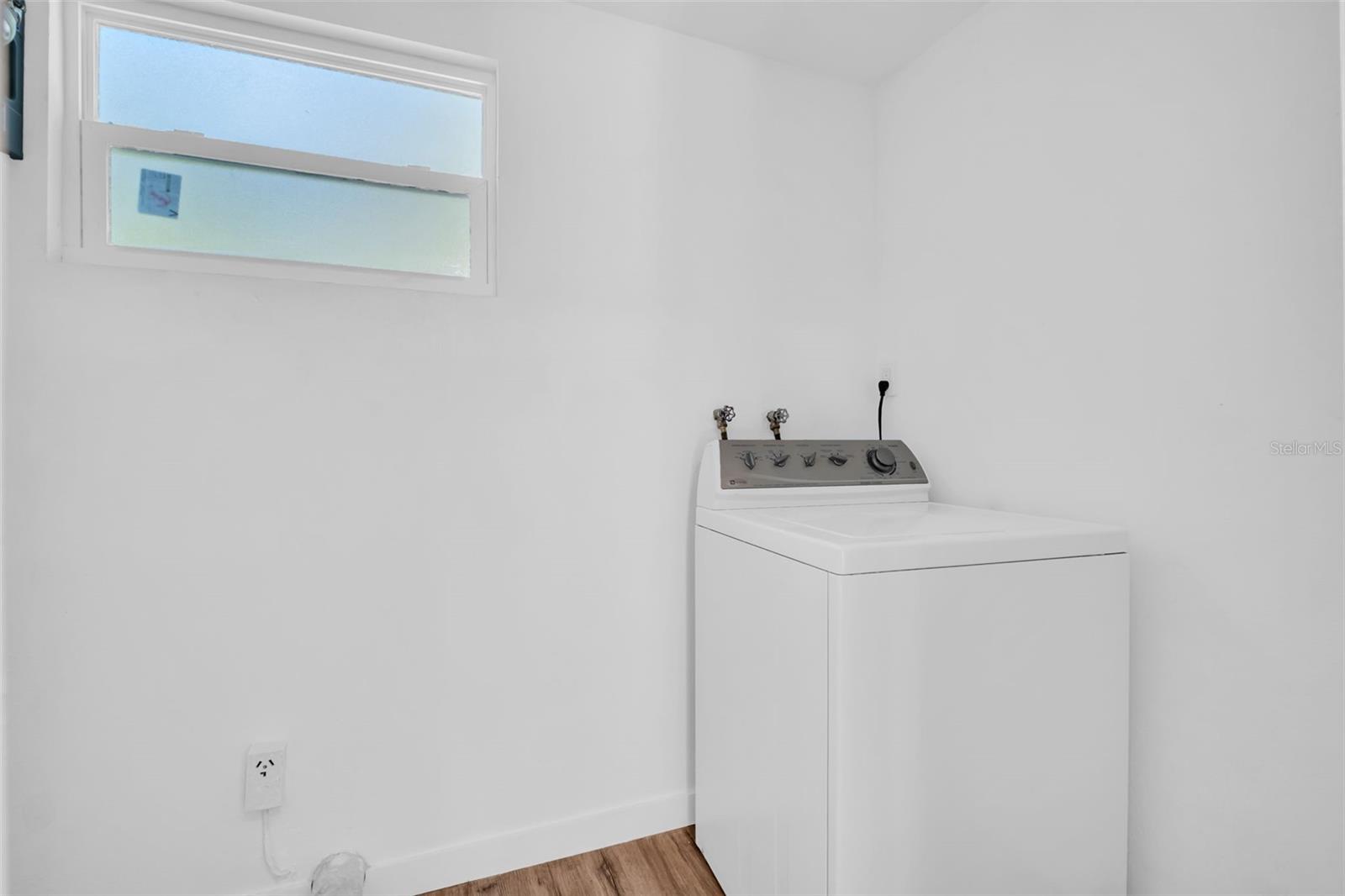 DANIEL LAKE SUB - Residential