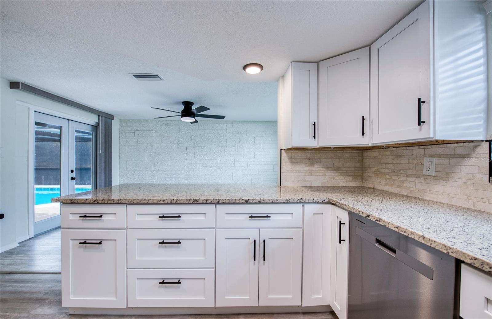 REGENCY PARK - Residential