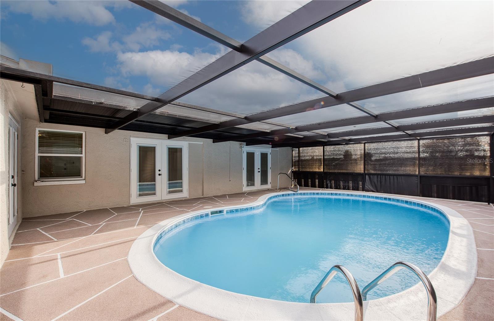 REGENCY PARK - Residential