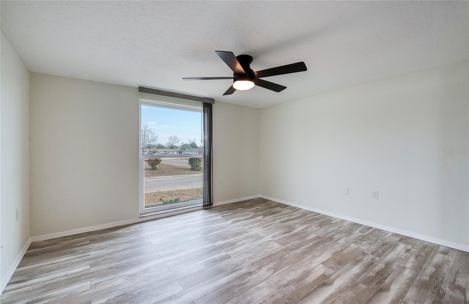 REGENCY PARK - Residential