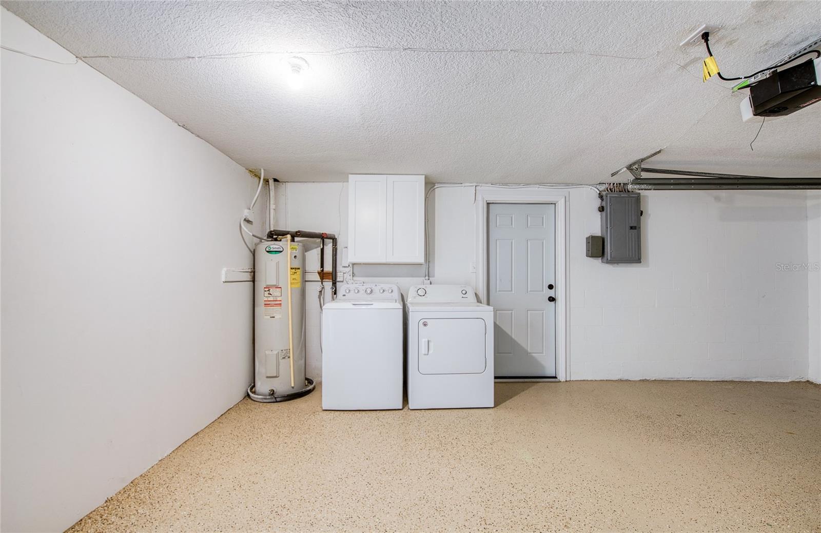 REGENCY PARK - Residential