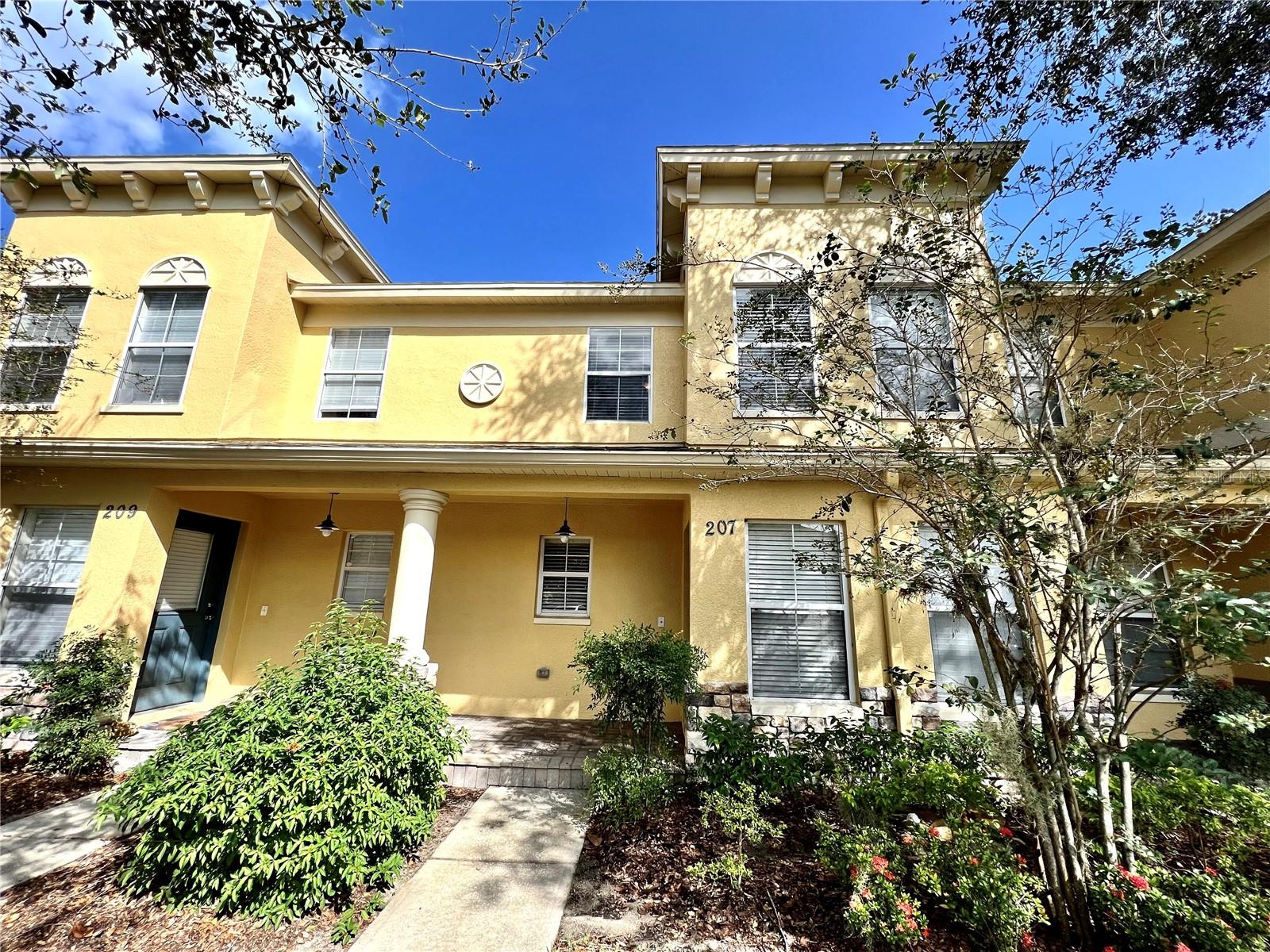 HUGE 2BEDRM + GUEST BR3/DEN/OFFICE/GUEST, 2 1/2 BATH with LANAI TOWNHOME in the GATED KINGS MILL community!!! WATER INCLUDED WITH RENT! THIS VERY SPACIOUS FRESHLY PAINTED, LIKE NEW BEAUTY welcomes you with an airy feel as you walk into the gourmet kitchen with granite counters, lots of maple cabinetry, closet pantry n a pass thru cafe/breakfast bar. Enjoy your family meals in the cozy dining room with a hidden storage closet underneath the stairs. The hallway bath comes with a washer and dryer for your convenience. Towards the end of the hallway opens to the OVERSIZED FAMILY/GREAT ROOM perfect for lounging, entertaining or play. The sliding doors to the enclosed screened in lanai awaits you for more outdoor living space complete with a storage closet. The stairs with landing takes you to the second floor which features a very spacious well lit master bedroom with an en suite full bath with a garden tub. The hallway has an office/den or can function as a 3rd guest bedroom. Another spacious bedroom with a full bath completes the upstairs floor plan. Relax in the comforts of a NEW HVAC system w/ digital thermostat. This unit offers privacy and convenience with its dead end street location n walking distance to the pool n mailbox kiosk. Ideally located next to Brandon area, near major shopping centers such as Publix, Walmart, Home Depot, plenty of restaurants, as well as the expressway to Tampa. THIS CHARMING TOWNHOME IS
COMING SOON!!! *This is currently Tenant occupied and photos are from previous listing when unit was vacant.