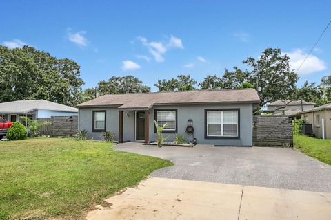 A home in TAMPA