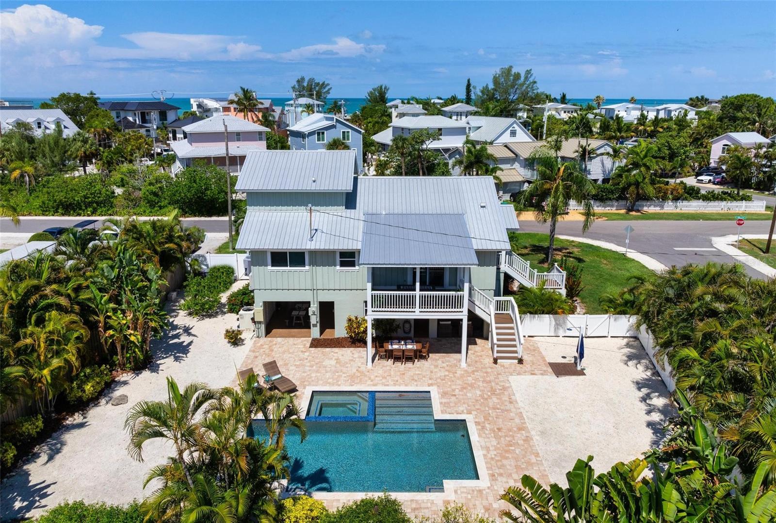 LUANA ISLES 1ST ADD - Residential