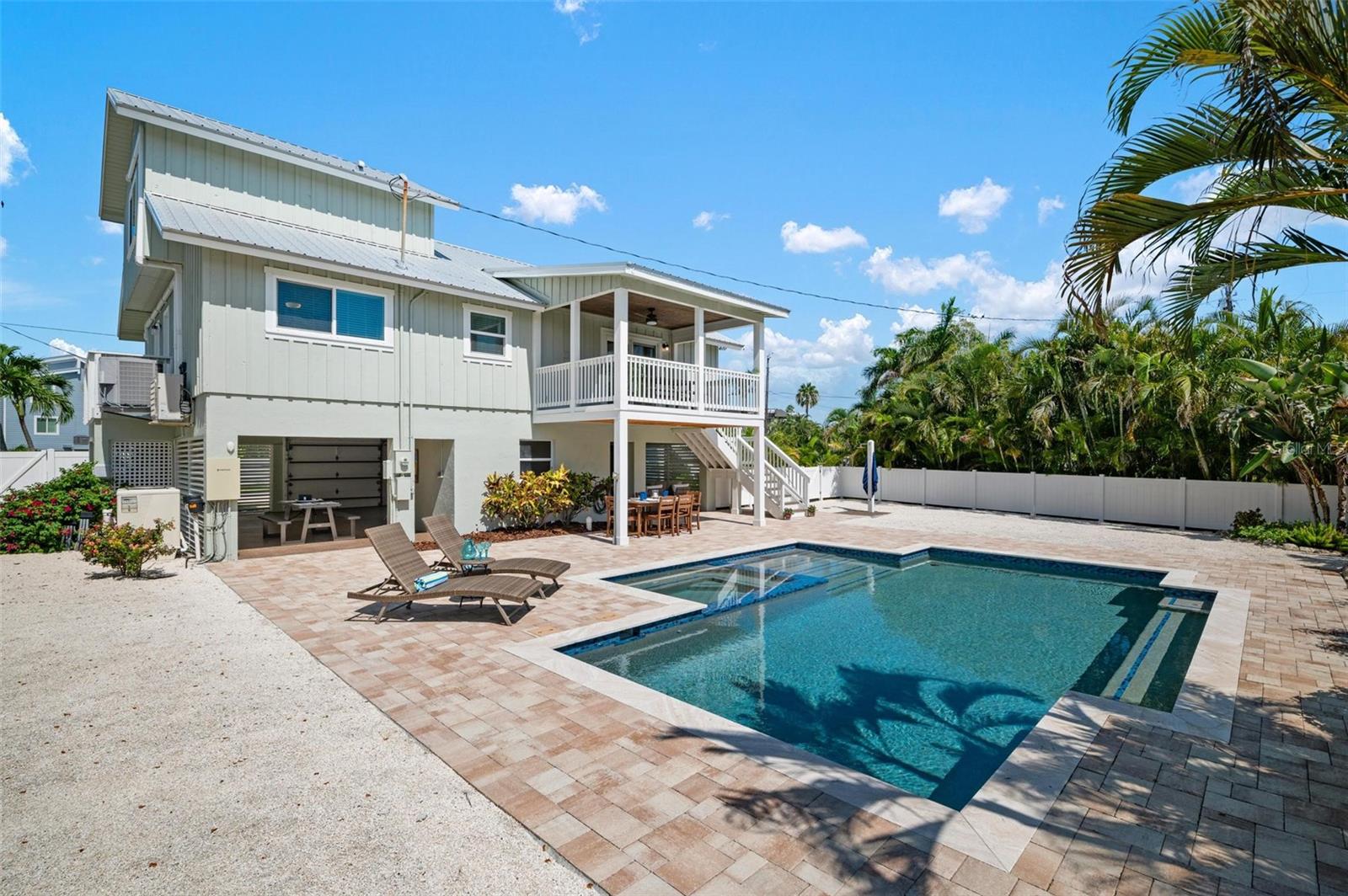 LUANA ISLES 1ST ADD - Residential