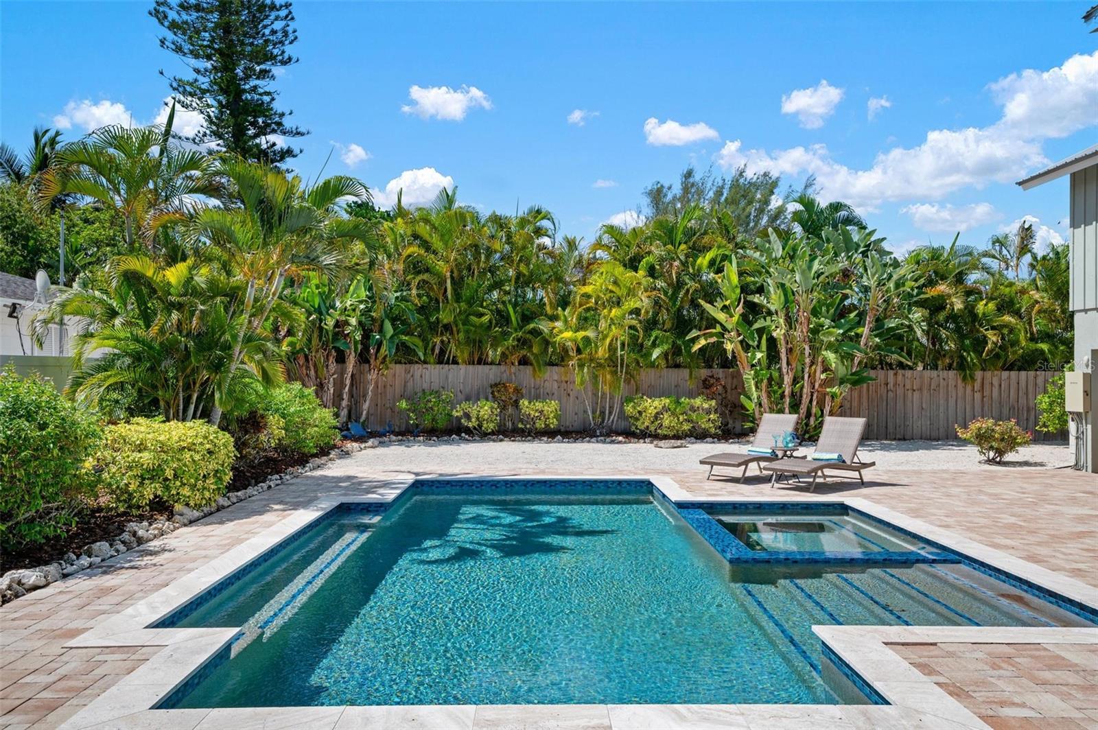 LUANA ISLES 1ST ADD - Residential