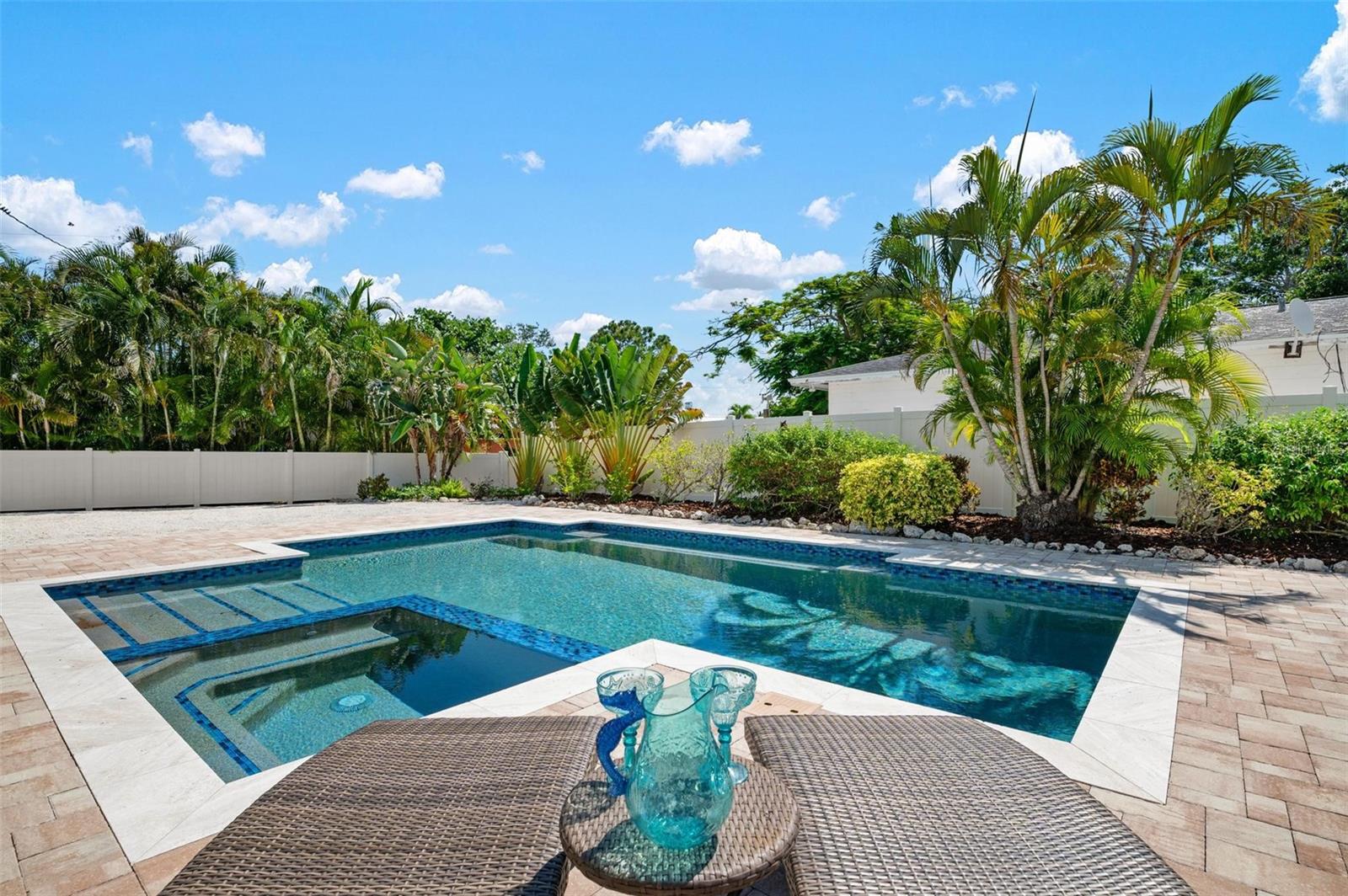 LUANA ISLES 1ST ADD - Residential