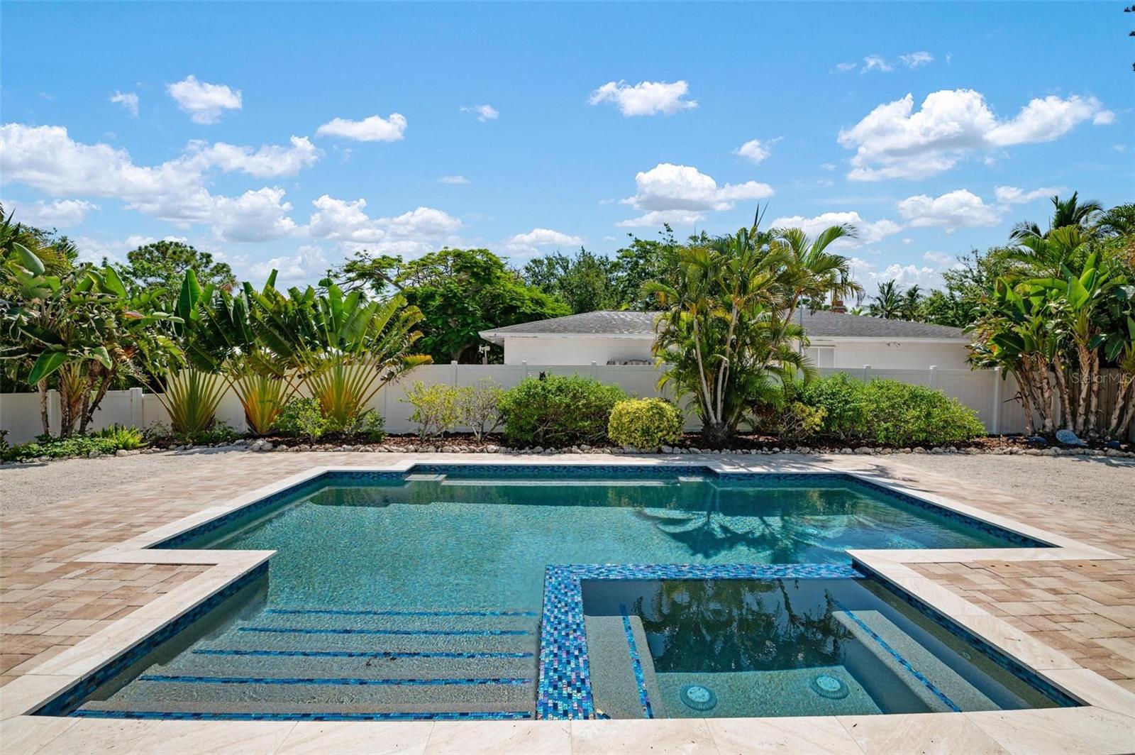 LUANA ISLES 1ST ADD - Residential