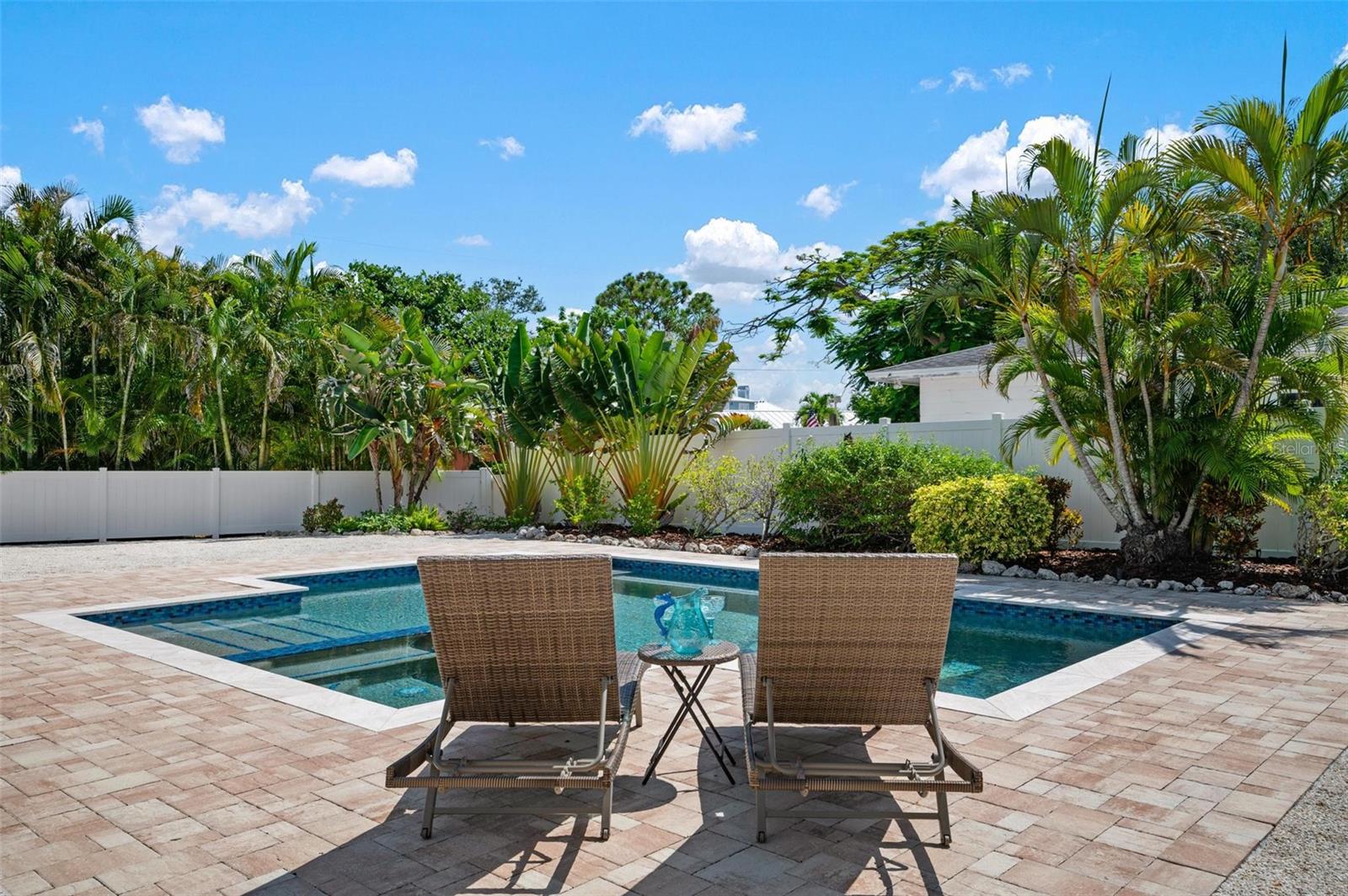 LUANA ISLES 1ST ADD - Residential