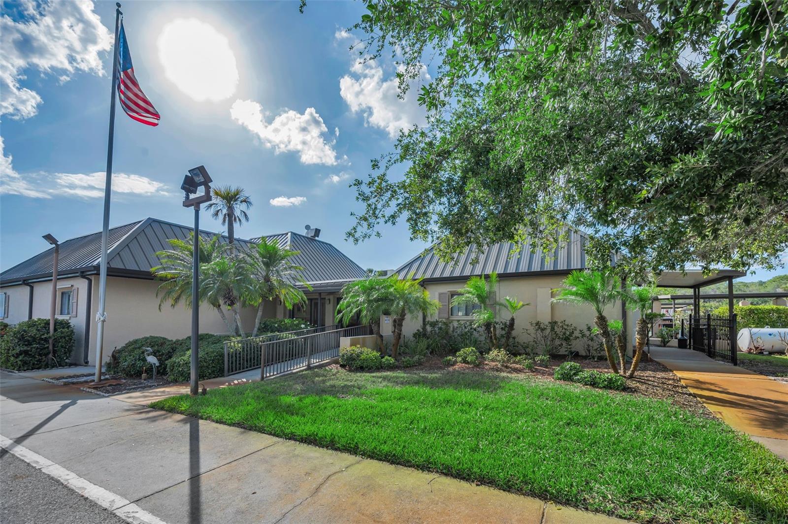 GARDENS BEACON SQUARE - Residential